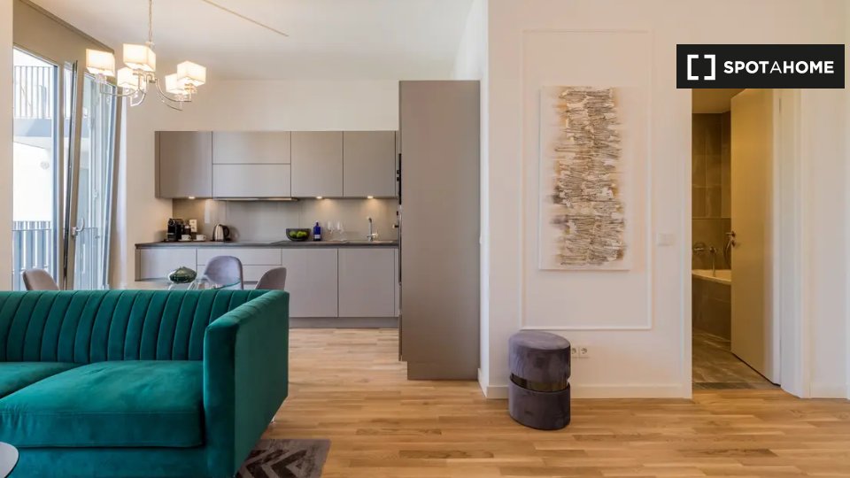 Apartment, Wilhelm-Caspar-Wegely-Platz, Berlin
