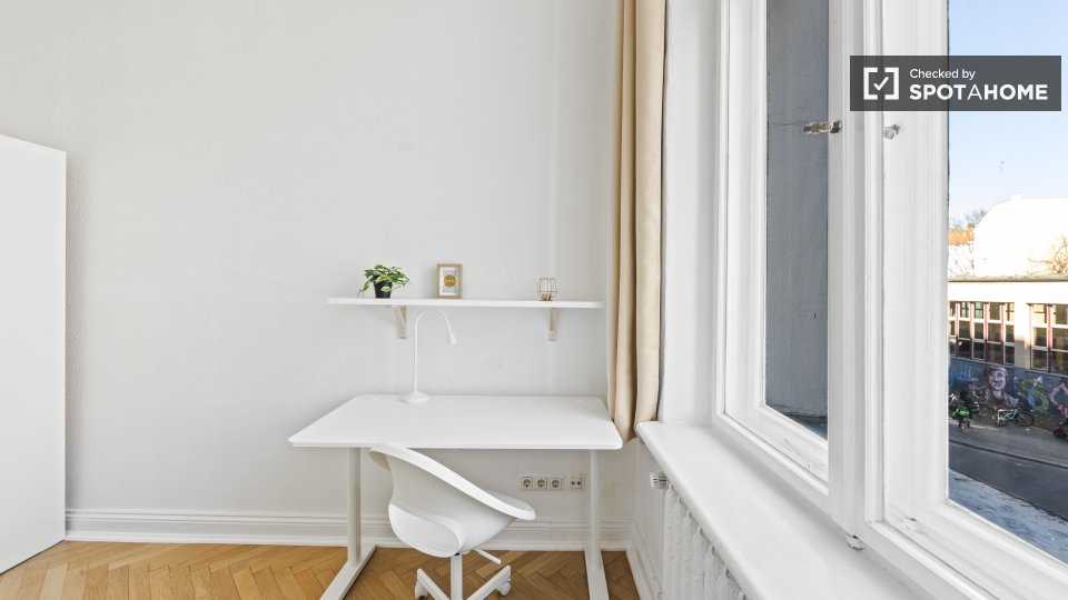 Room, Münchener Str., Berlin