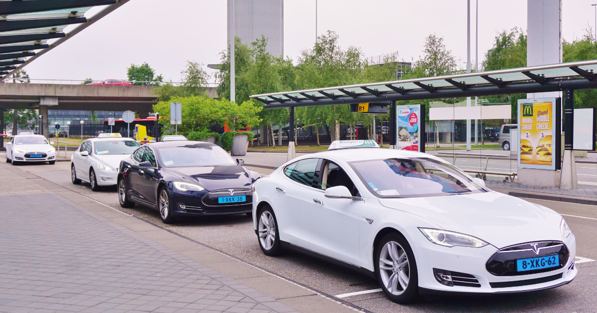 Uber and Bolt drivers to strike on evening of the Amsterdam Pride Parade