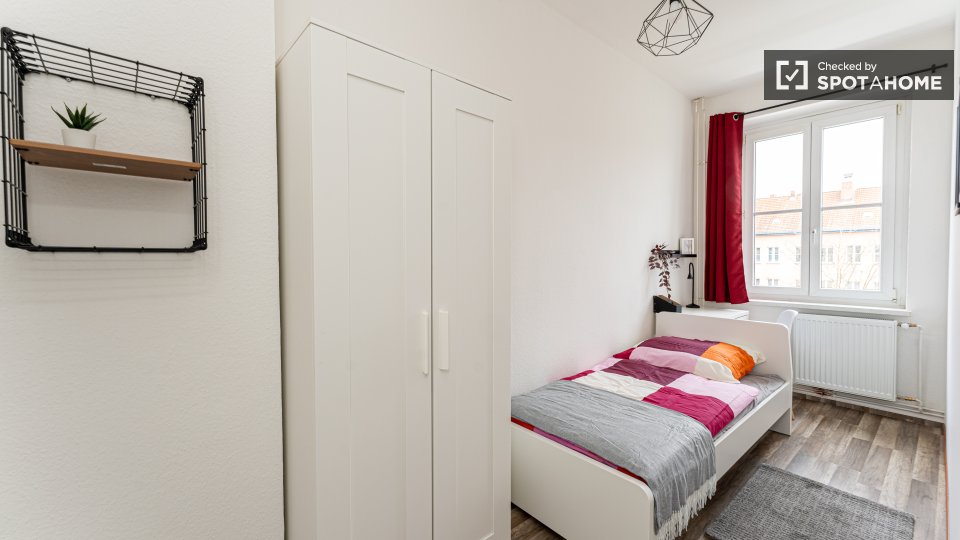 Room, Sterndamm, Berlin