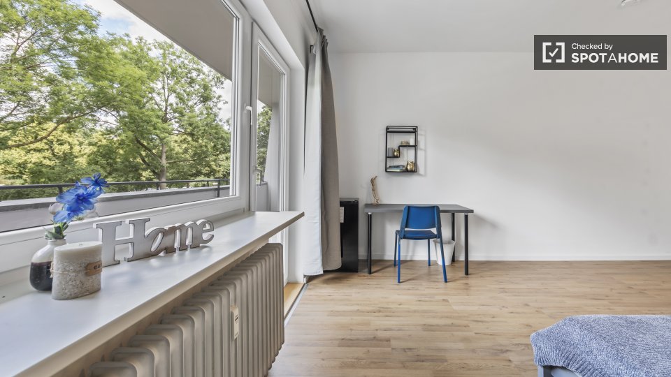 Room, Rübelandstraße, Berlin