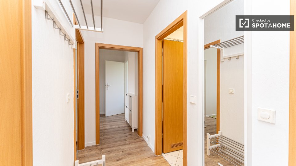 Room, Hubertusdamm, Berlin