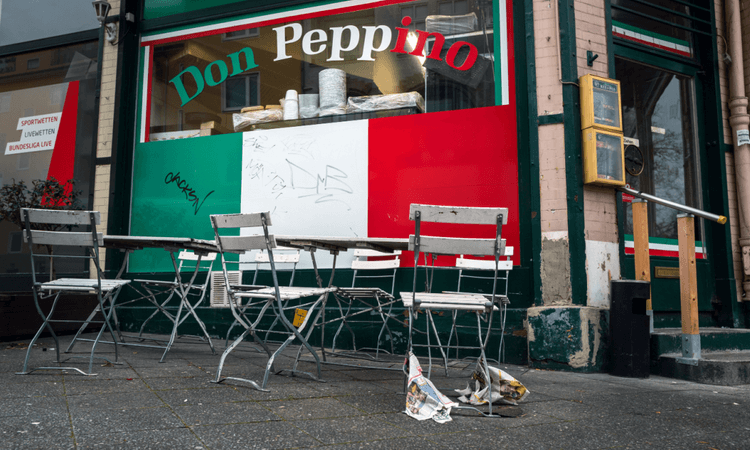 Berlin pizzeria worker defrauds employer of 39.000 euros in cash
