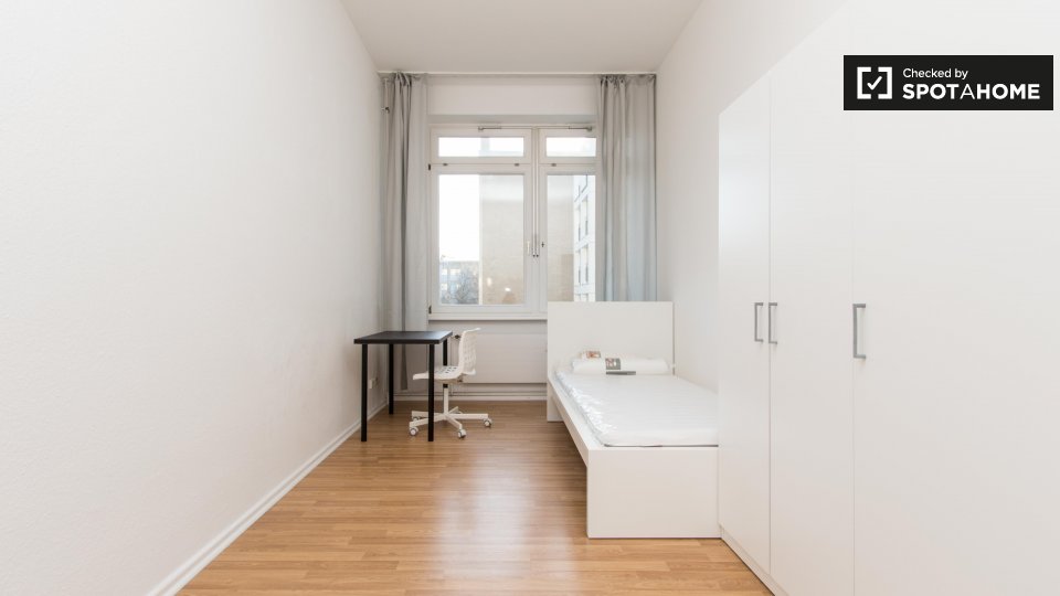 Room, Bismarckstraße, Berlin