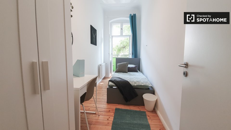 Room, MüllerstraßeA, Berlin