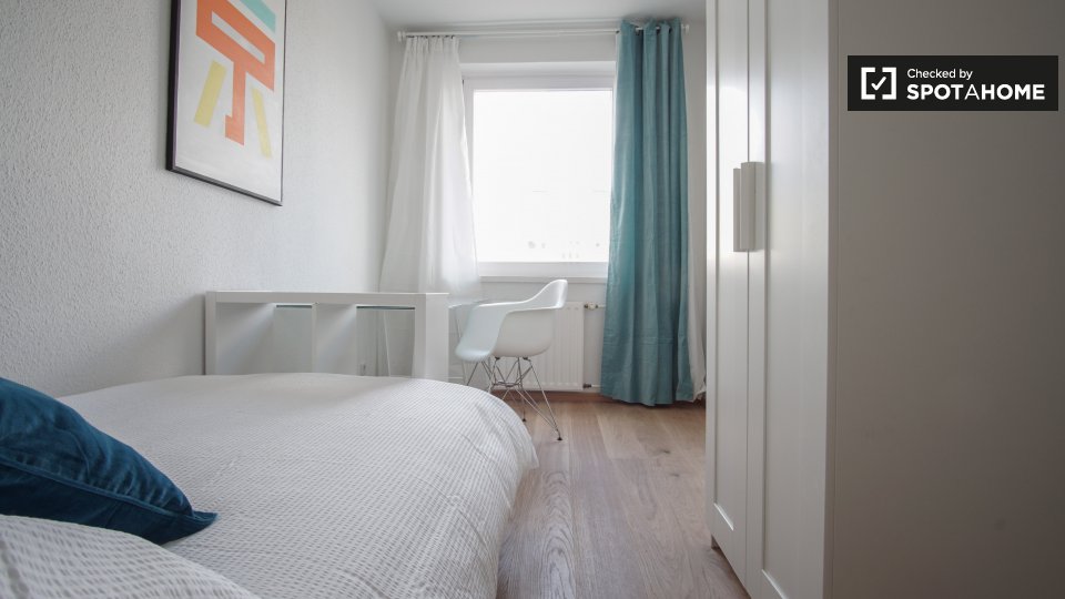 Room, Neltestraße, Berlin