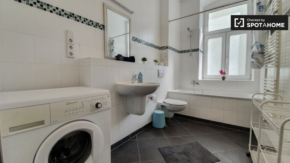 Room, Weimarische Str., Berlin