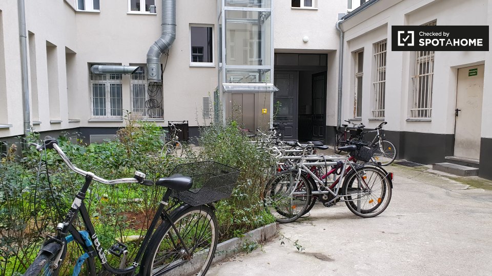 Room, Kottbusser Damm-30, Berlin