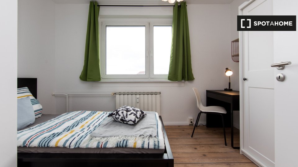 Room, Johanna-Tesch-Straße, Berlin