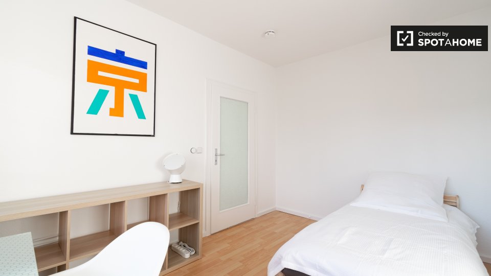Room, Neltestraße, Berlin