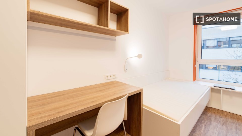 Room, WE.7., Berlin