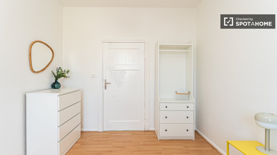 Room, Dörpfeldstraße, Berlin