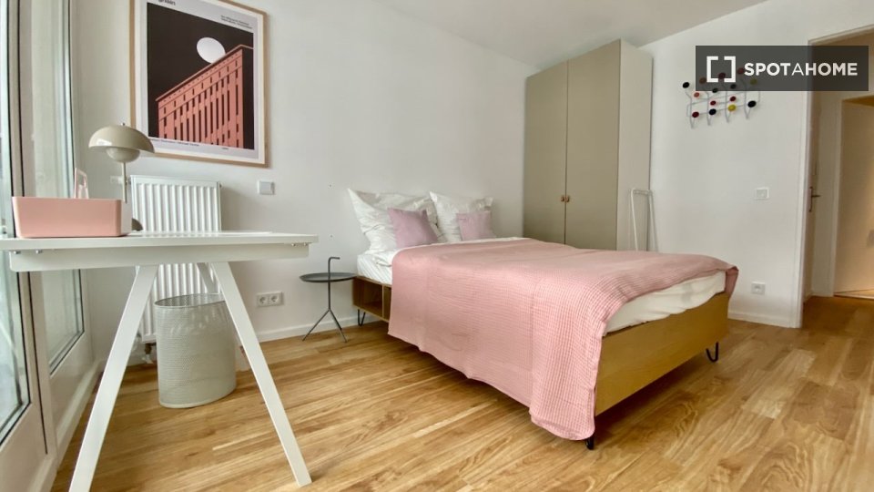 Room, Fischerinsel, Berlin