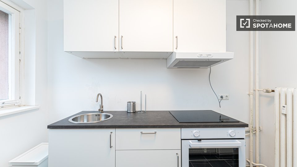 Room, Forckenbeckstraße, Berlin