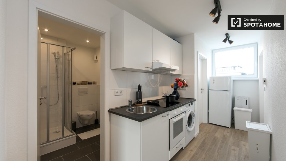 Room, Bismarckstraße, Berlin
