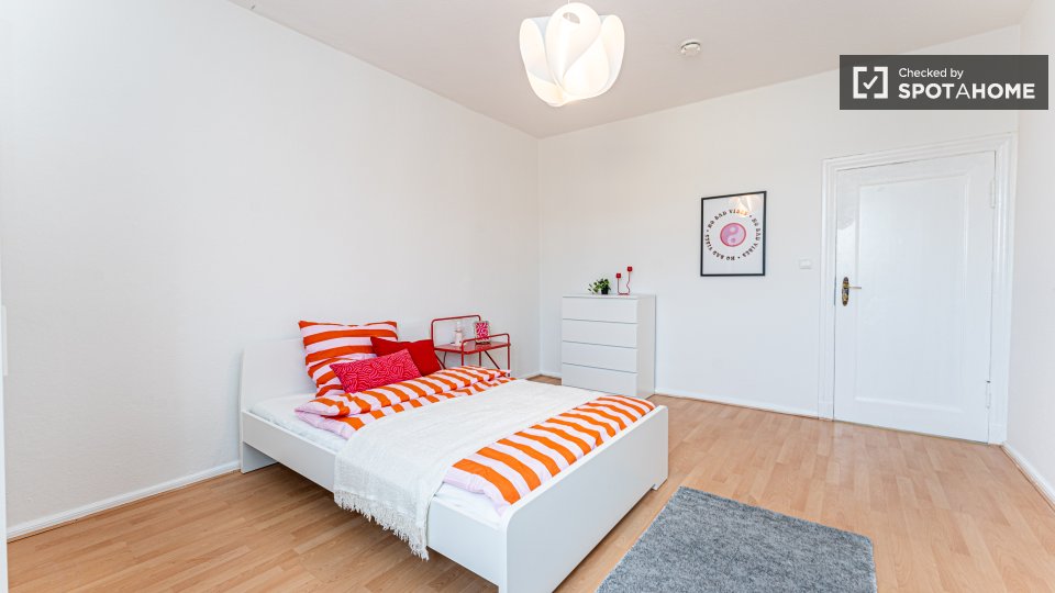 Room, Dörpfeldstraße, Berlin