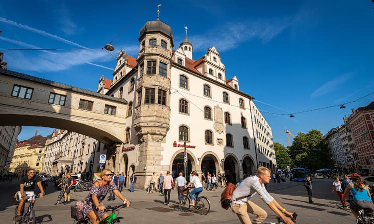 Munich makes masks compulsory in public spaces