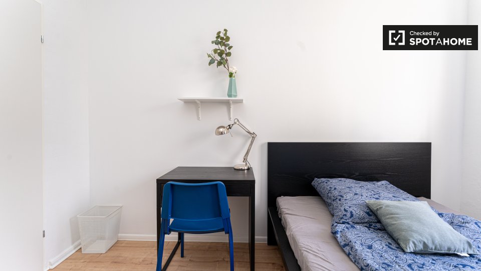 Room, Zinsgutstraße, Berlin