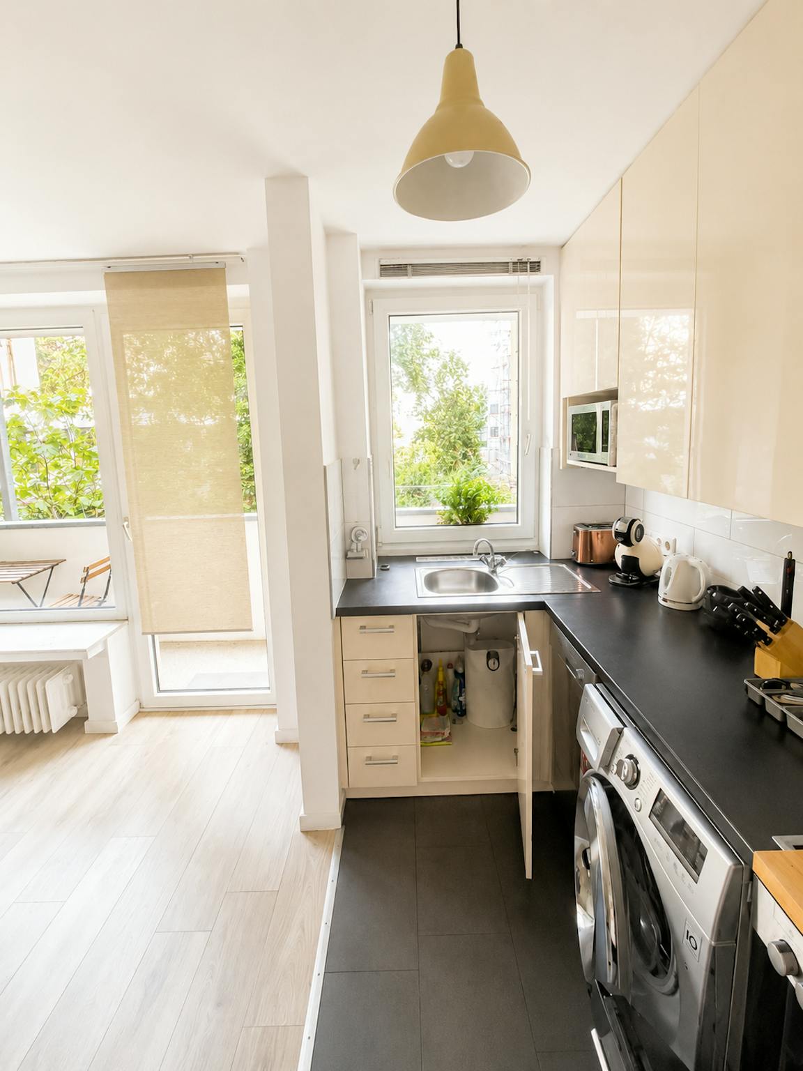 Apartment, Florastraße, Dusseldorf