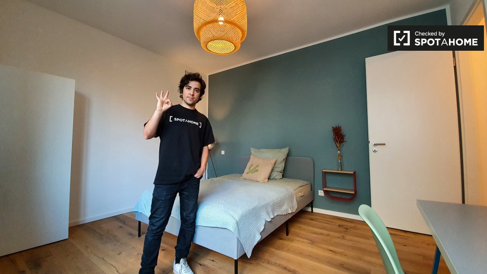 Room, Nazarethkirchstraße, Berlin