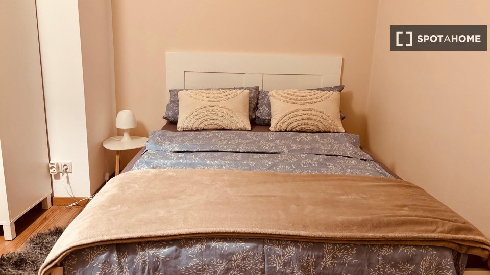Room, Holzhauser Str., Berlin