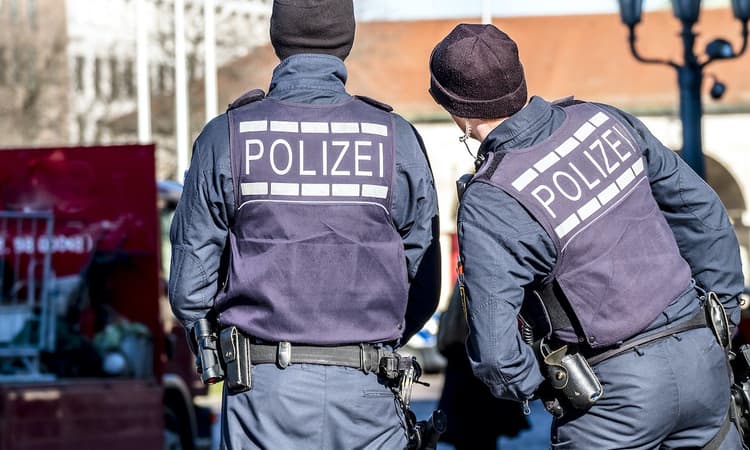 Over 75 percent of Germans are against the coronavirus protests