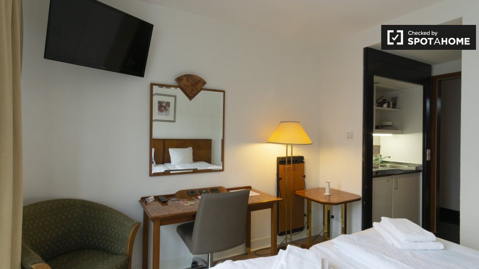 Apartment, Osnabrücker Str., Berlin