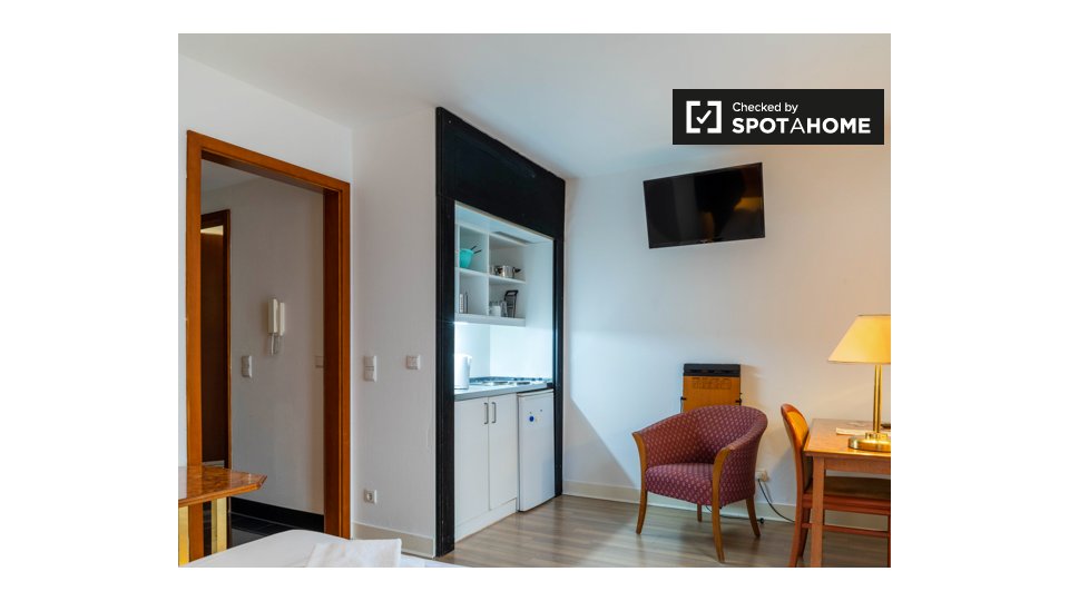 Apartment, Osnabrücker Str., Berlin