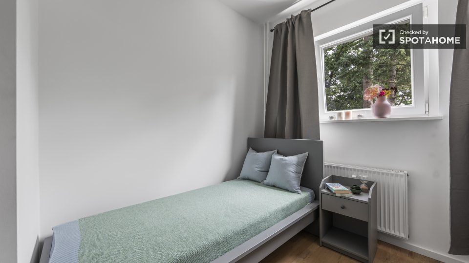 Room, Rübelandstraße, Berlin