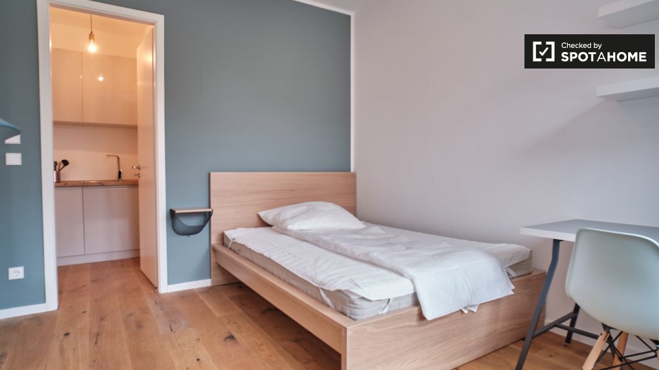 Room, Nazarethkirchstraße, Berlin