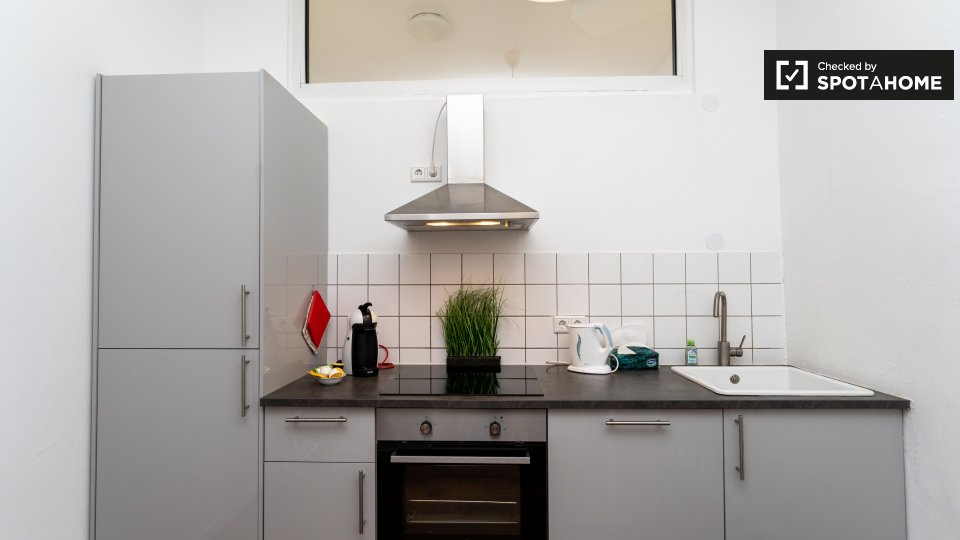 Apartment, Bastianstraße, Berlin