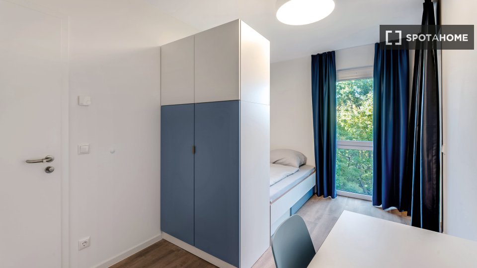 Room, WG-HH-WG-5, Berlin