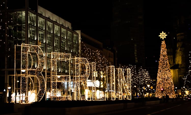 Berlin debates cutting down on Christmas lights to save energy