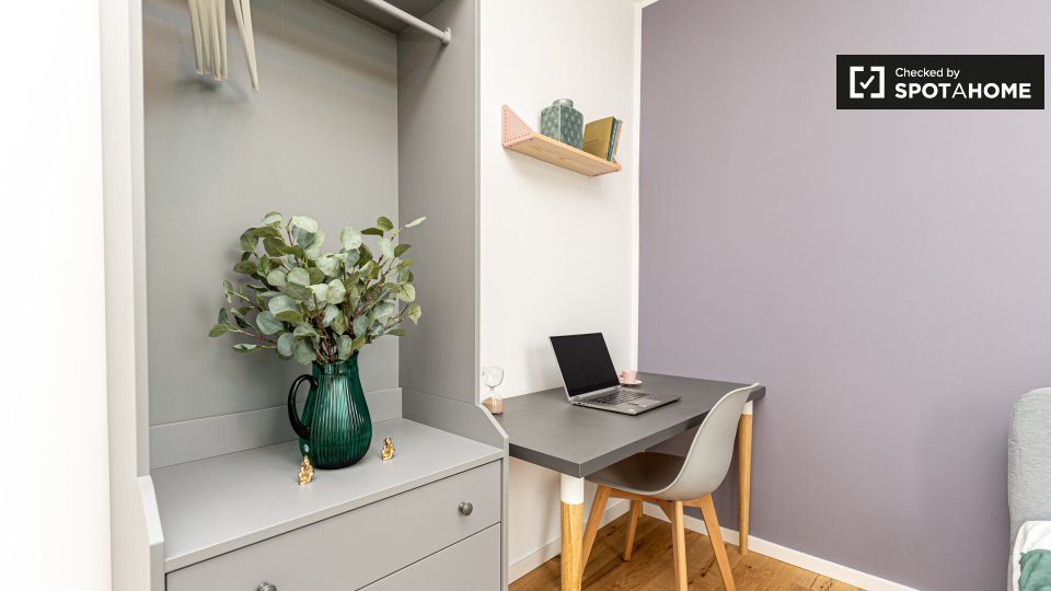 Room, Cunostraße, Berlin