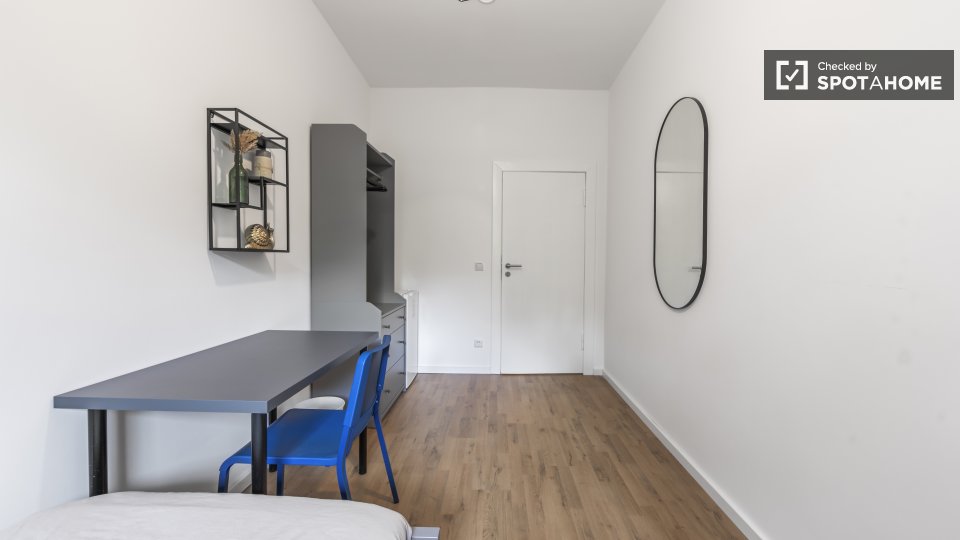Room, Rübelandstraße, Berlin