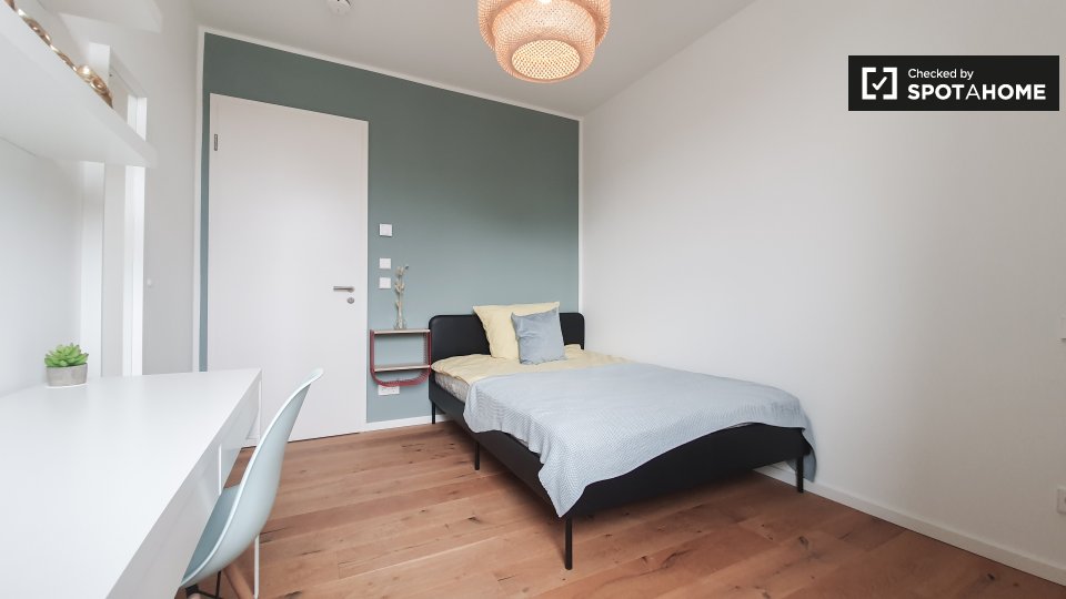 Room, Nazarethkirchstraße, Berlin