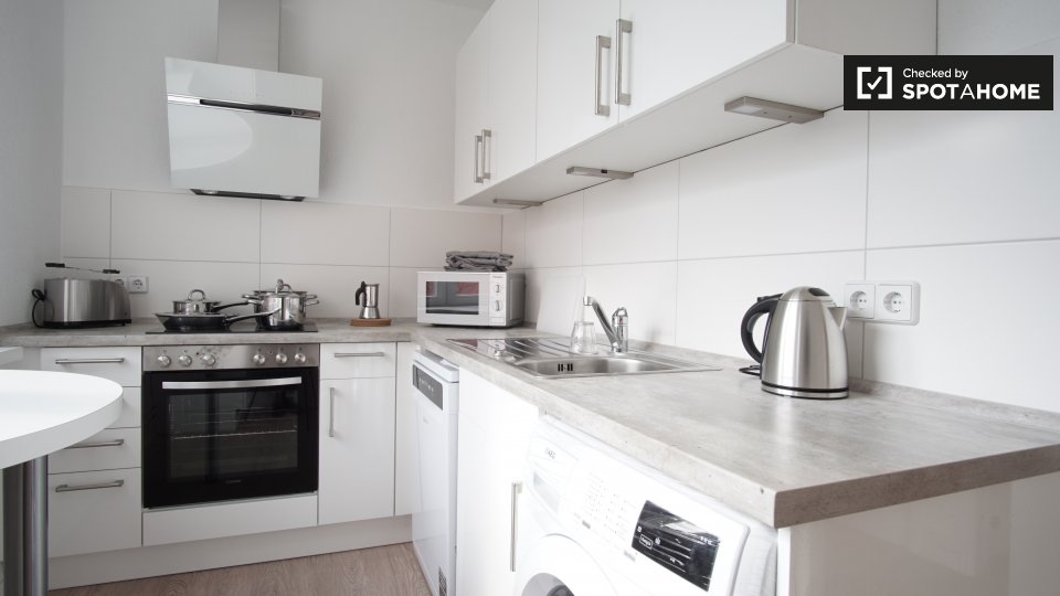 Room, Neltestraße, Berlin
