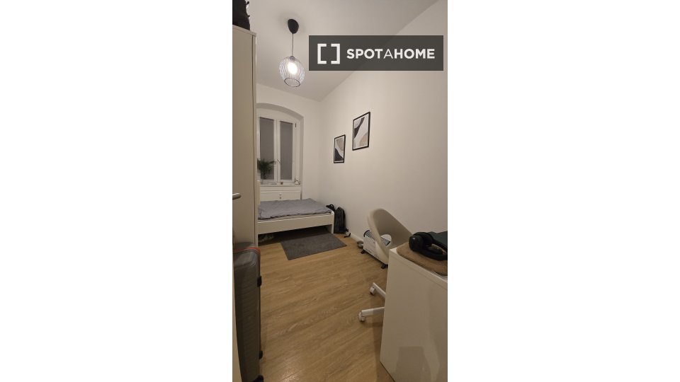 Room, Tabbertstraße, Berlin