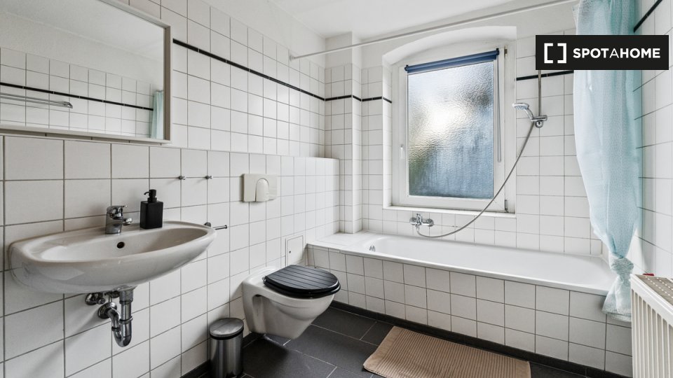 Room, Glienicker Str., Berlin