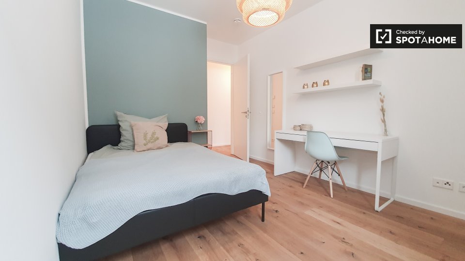 Room, Nazarethkirchstraße, Berlin