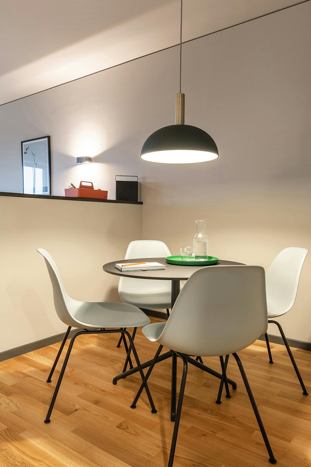 Apartment, Amelia-Mary-Earhart-Straße, Frankfurt