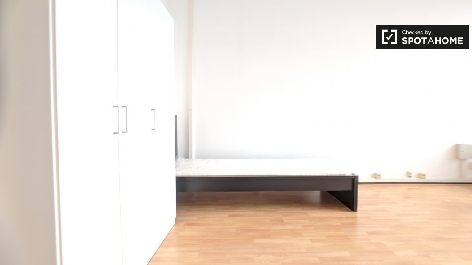 Room, Bismarckstraße, Berlin