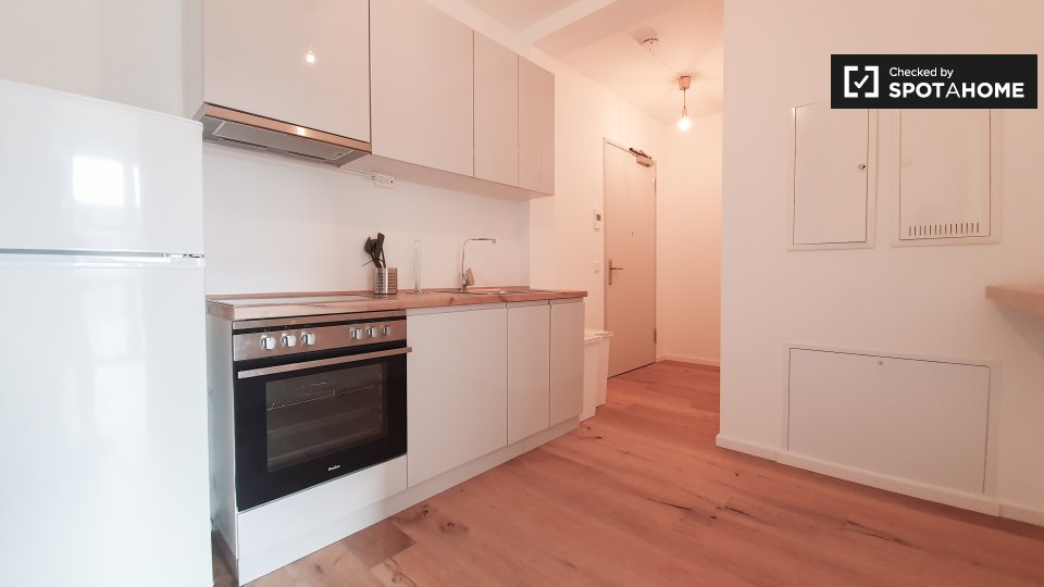 Room, Nazarethkirchstraße, Berlin