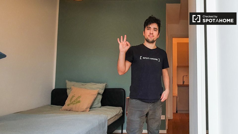 Room, Nazarethkirchstraße, Berlin
