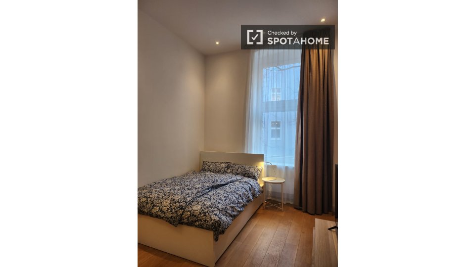 Apartment, Pariser Str., Berlin