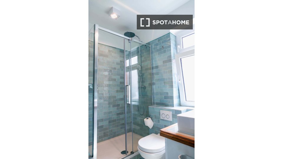 Furnished apartment for rent in Berlin, Salzburger Straße | IamExpat