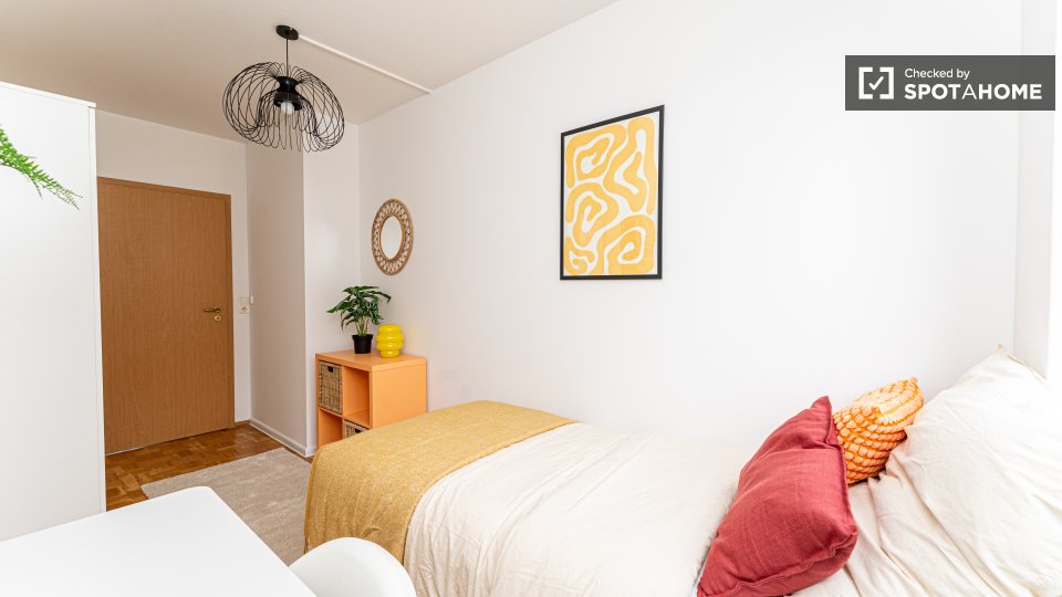 Room, Stromstraße, Berlin