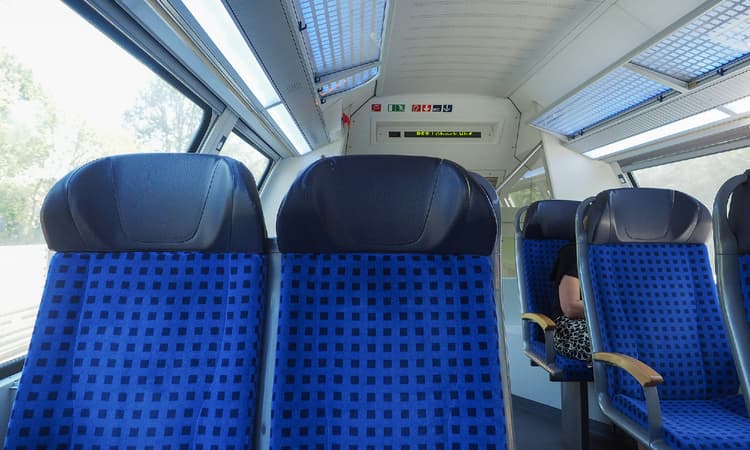 Deutsche Bahn says it will not introduce a seat reservation requirement