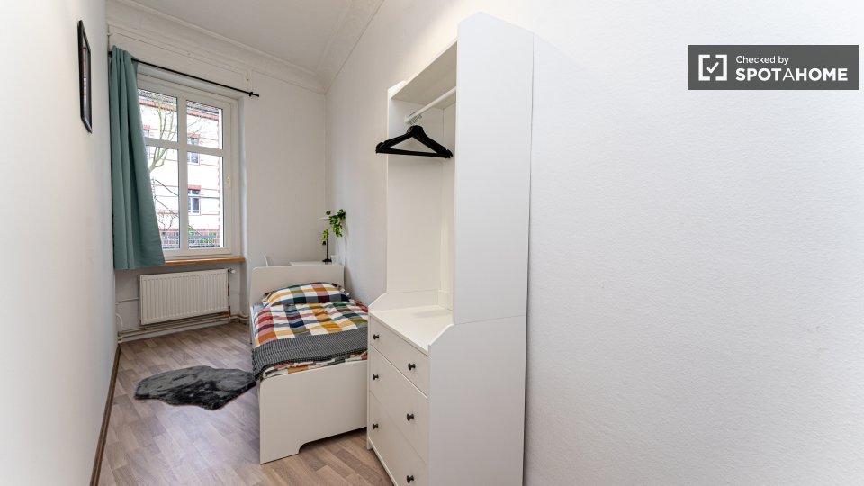 Room, Waldstraße, Berlin
