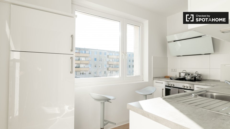 Room, Neltestraße, Berlin